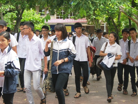 Đề thi môn văn vào lớp 10 năm 2013 tại Quảng Bình